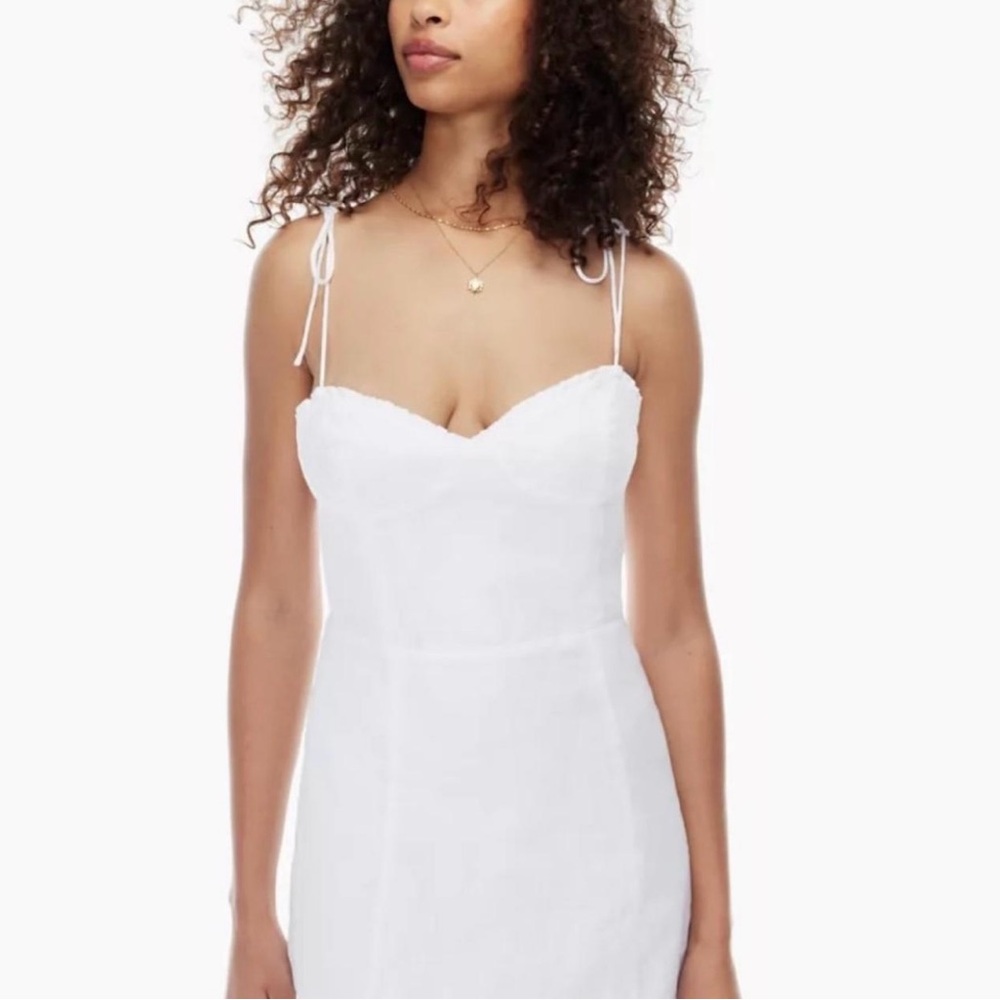 Wilfred White Linen Dress Size Medium Excellent Condition